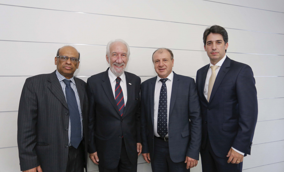 Posse do Conselho de Administração do Serviço Social Autônomo Paranacidade. Tomaram posse os secretários João Carlos Ortega, secretário do Desenvolvimento Urbano; René de Oliveira Garcia Júnior, secretário da Fazenda e Valdemar Bernardo Jorge, secretário do Planejamento.  ? Curitiba, 02/01/2019  -  Foto: Arnaldo Alves/ANPr