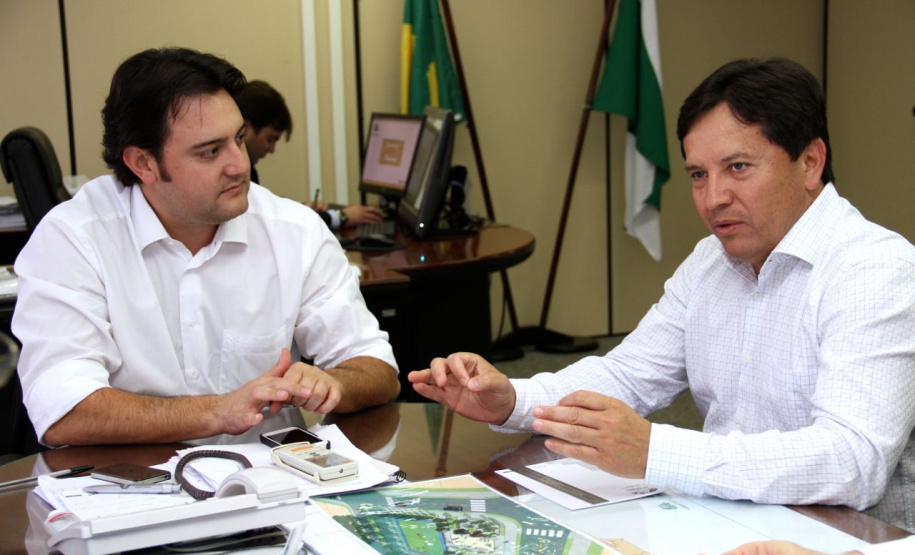 SEDU destina mais de R$ 12 milhões para 12 municípios do Paraná