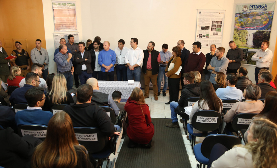 Governo repassa R$ 25,4 milhões para 14 municípios do Centro-Sul do Paraná