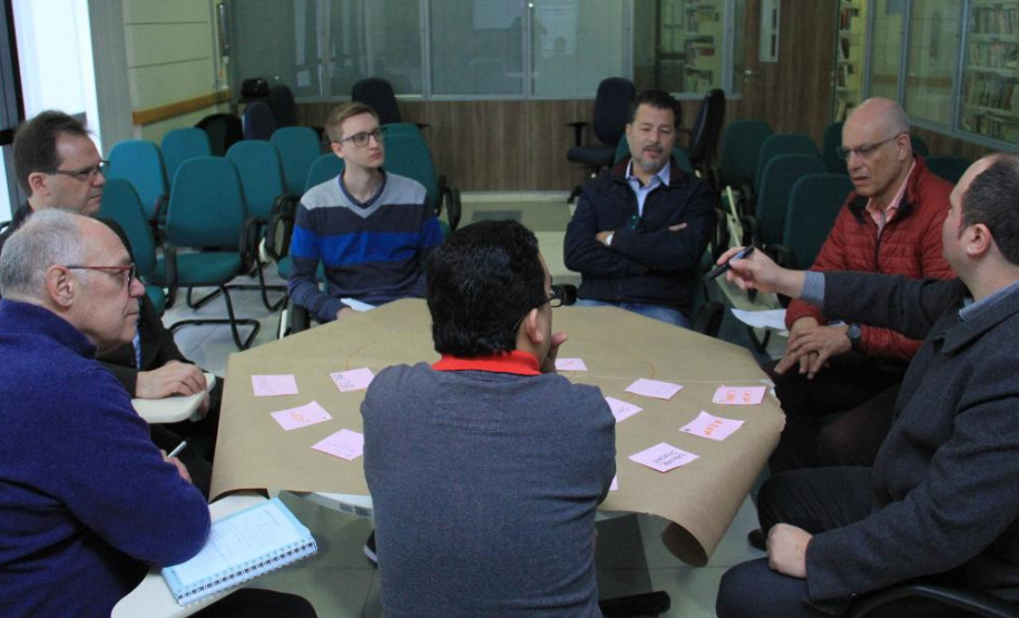 Grupo de Trabalho sobre Mobilidade Elétrica realiza um Workshop no Palácio das Araucárias