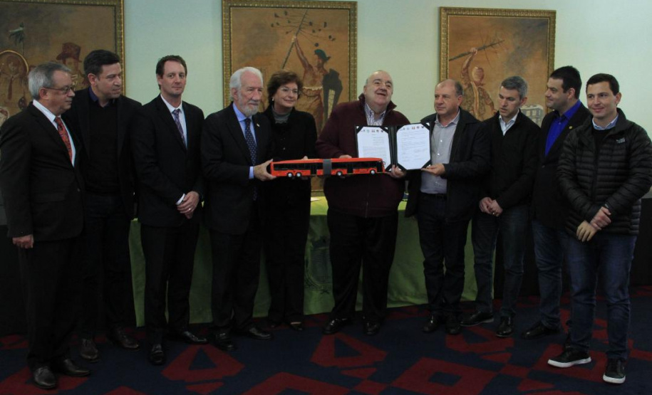 Convênio vai melhorar o transporte de Curitiba e Região