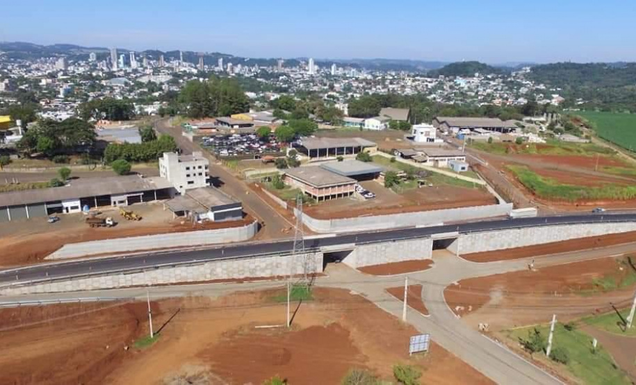 Obra de viaduto, em Francisco Beltrão, será concluída nas próximas semanas