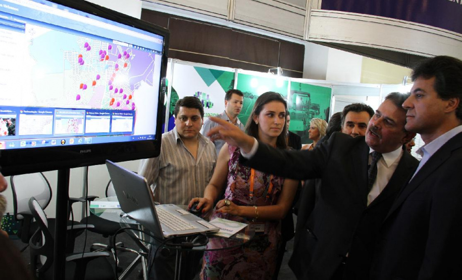 Governador Beto Richa conhece o programa