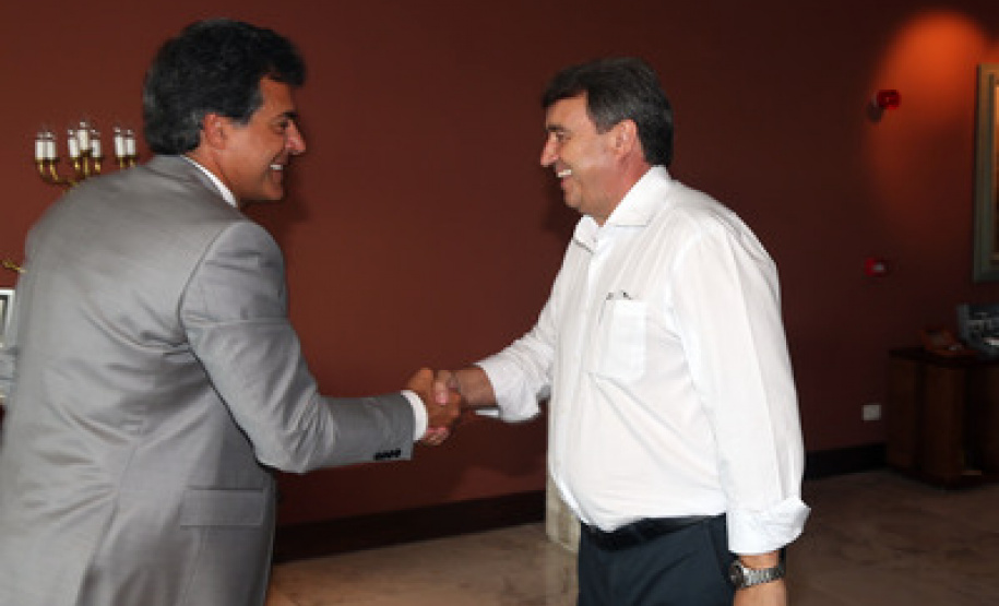 Richa autoriza R$ 16 milhões para obras em Araucária