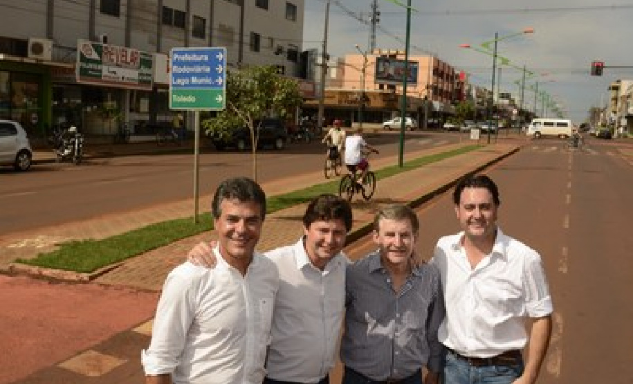 Beto Richa e Ratinho Junior humanizam ações do Governo do Estado