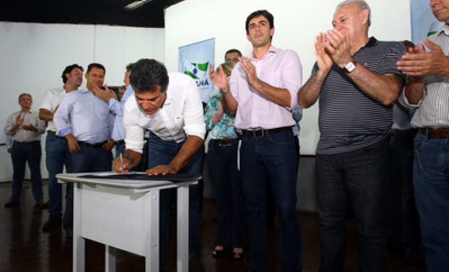 Governador autoriza obras em Cascavel e recursos para mais cinco municípios