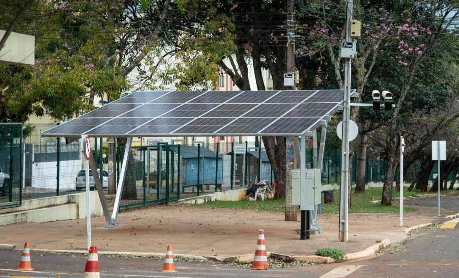 Projeto para a geração de energia fotovoltaica nas Escolas Municipais começa até o fim deste ano