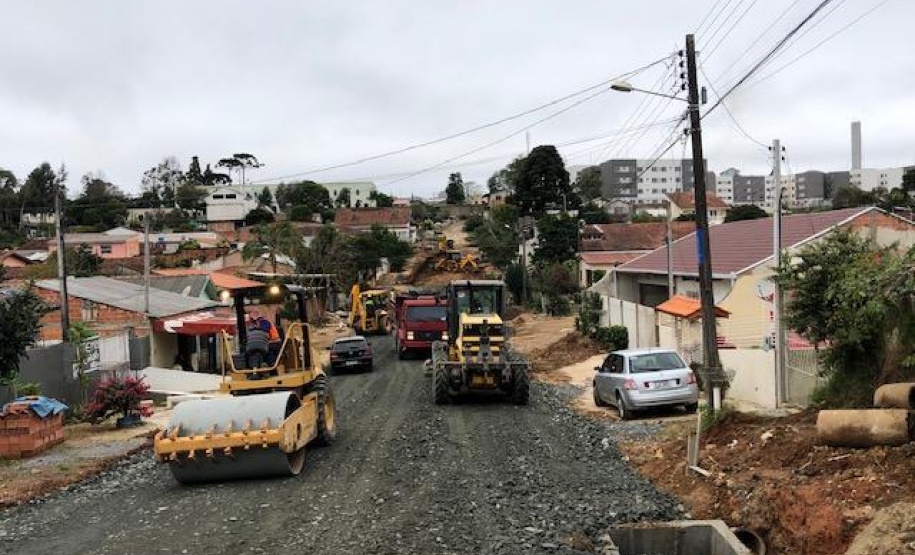 Municípios paranaenses recebem 1,4 mil quilômetros em pavimentação urbana