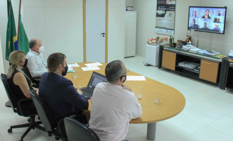 SEDU/Paranacidade têm primeira reunião com parceiros em memorando sobre Energia Fotovoltaica