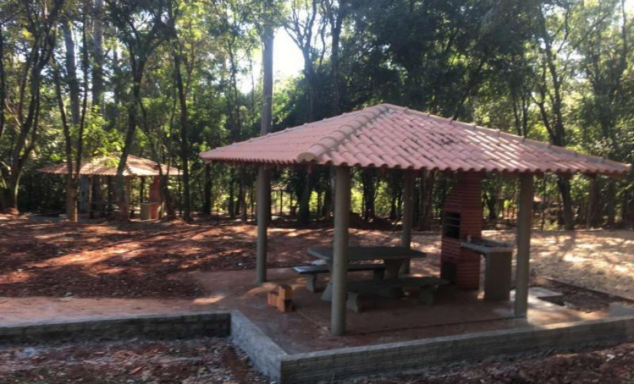 Parques garantem a preservação da natureza e espaços de lazer à população