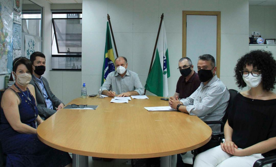 Assinados contratos para PDUIs das Regiões Metropolitanas de Londrina e Maringá