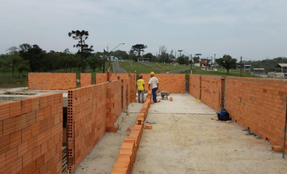 Atuação da SEDU estimula produção industrial, comércio e setor de serviços nos Municípios