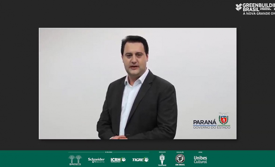 O Paraná implanta o segundo maior Programa do mundo em Zero Energia em Escolas