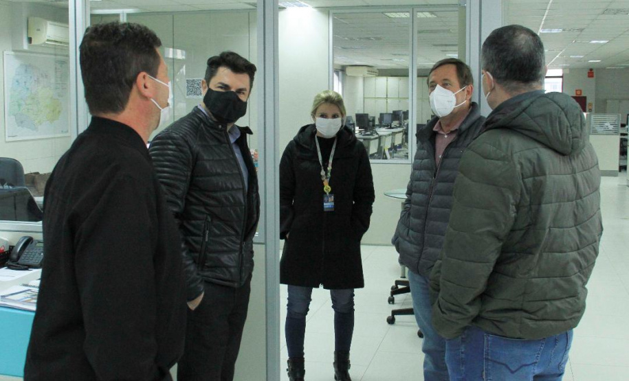 Cabrini recebe visita de representantes do CONFEA