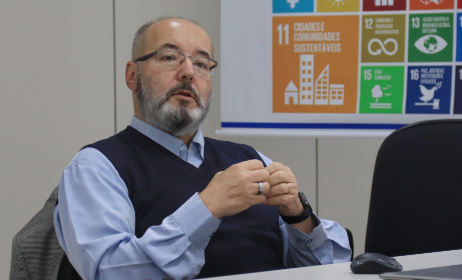 Critérios de performances de infraestrutura em obras foram temas de palestra aos engenheiros civis do Paranacidade