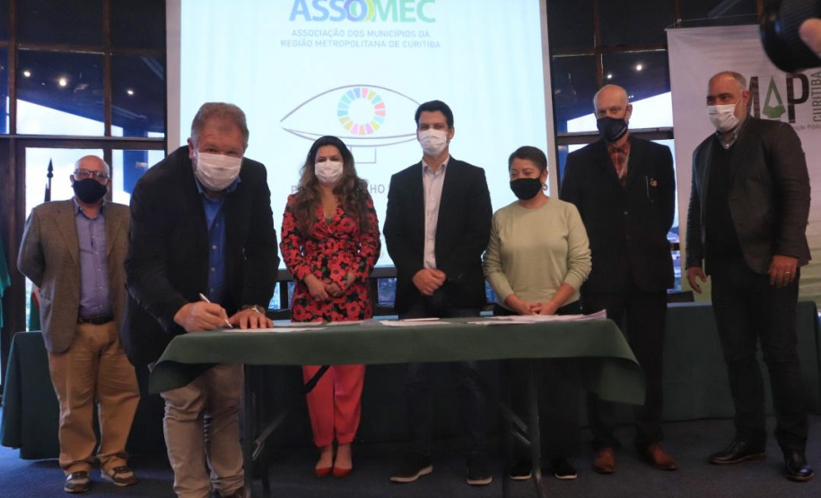 Prefeitos da ASSOMEC firmam compromisso com os Objetivos de Desenvolvimento Sustentável