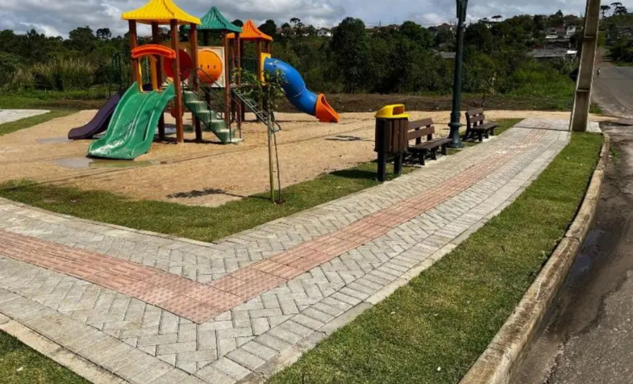 Em quatro anos do governo Ratinho Junior foi investido quase R$ 1 bilhão apenas em mão de obra nos 399 Municípios do PR