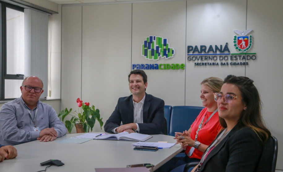 Conselho de Administração do Serviço Social Autônomo Paranacidade empossa três novos membros Conselho de Administração do Serviço Social Autônomo Paranacidade empossa três novos membros