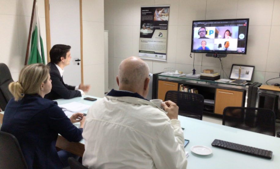 A busca de soluções ao problema de Resíduos Sólidos Urbanos