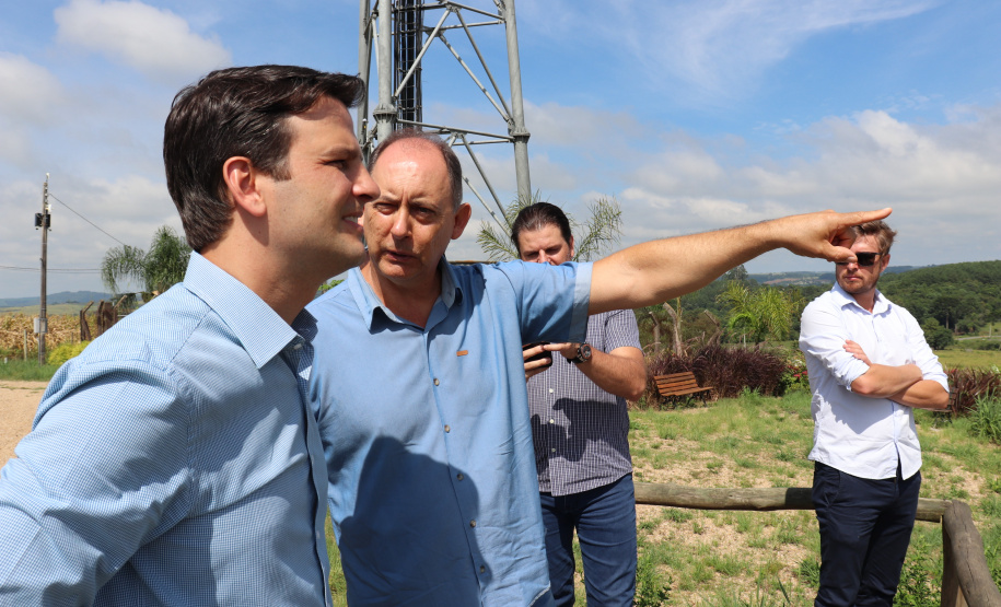 Obras de pavimentação, iluminação e arborização do Asfalto Novo, Vida Nova avançam e modernizam o Paraná