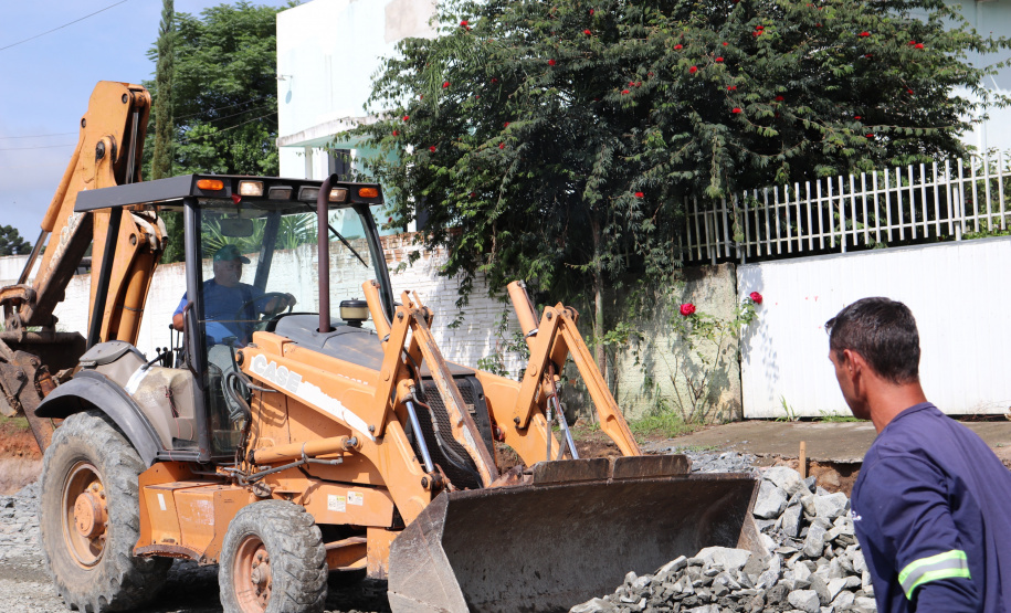 Obras de pavimentação, iluminação e arborização do Asfalto Novo, Vida Nova avançam e modernizam o Paraná