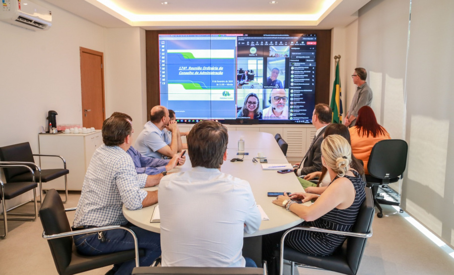 Eduardo Pimentel toma posse como superintendente do Paranacidade