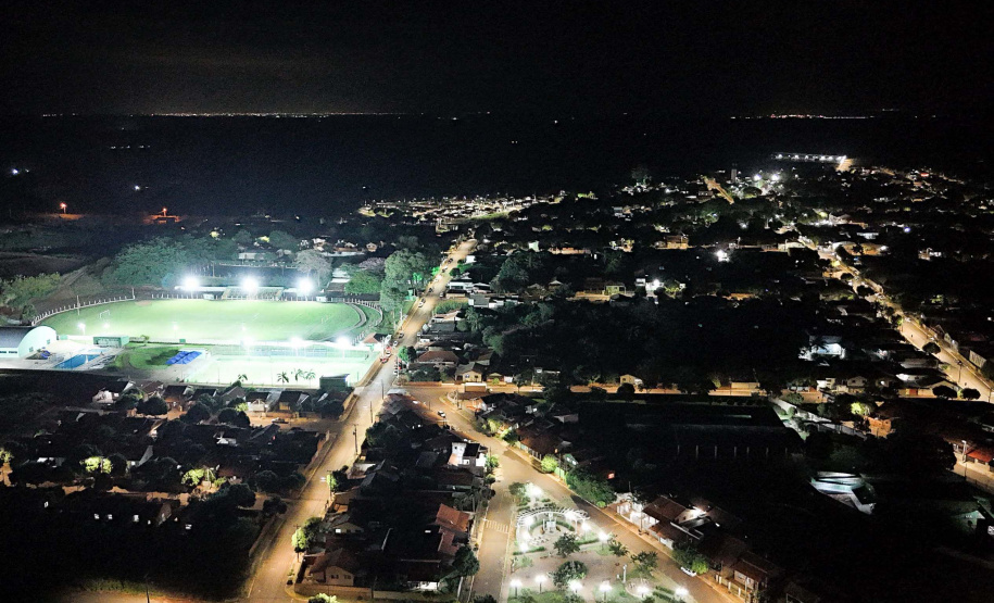 Pela primeira vez, mais de 50% das Luminárias dos Municípios paranaenses são LED