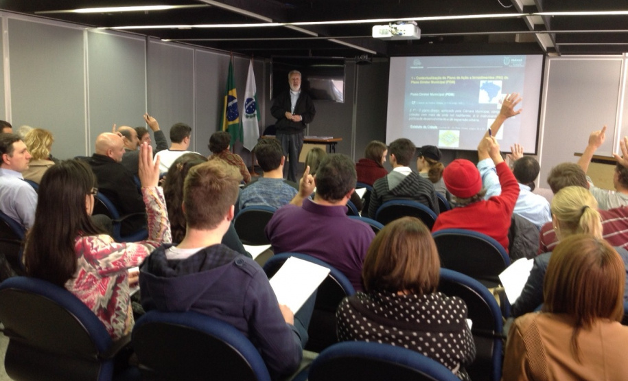 “Aprendi a ser um melhor agente transformador”, diz participante da 3ª Reunião Técnica sobre Plano Diretor da SEDU/Paranacidade