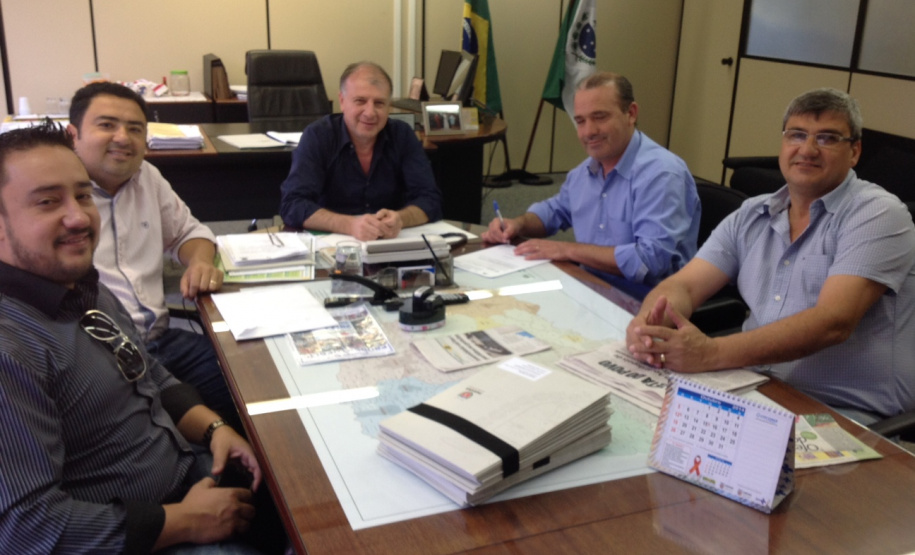 Governo do Paraná autoriza mais de R$ 5,3 milhões para obras, ações e serviços em 11 municípios