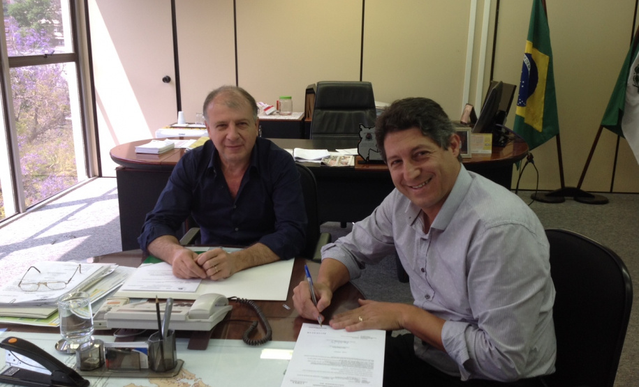 Governo do Paraná autoriza mais de R$ 5,3 milhões para obras, ações e serviços em 11 municípios