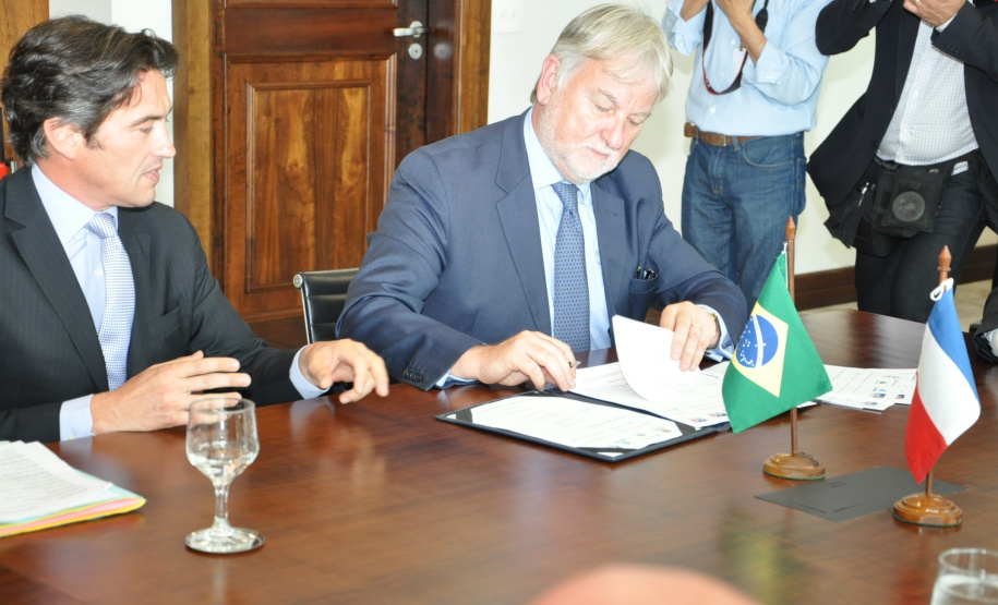 Parceria de projeto sobre resíduos sólidos entre Paraná e França pode se tornar referência nacional