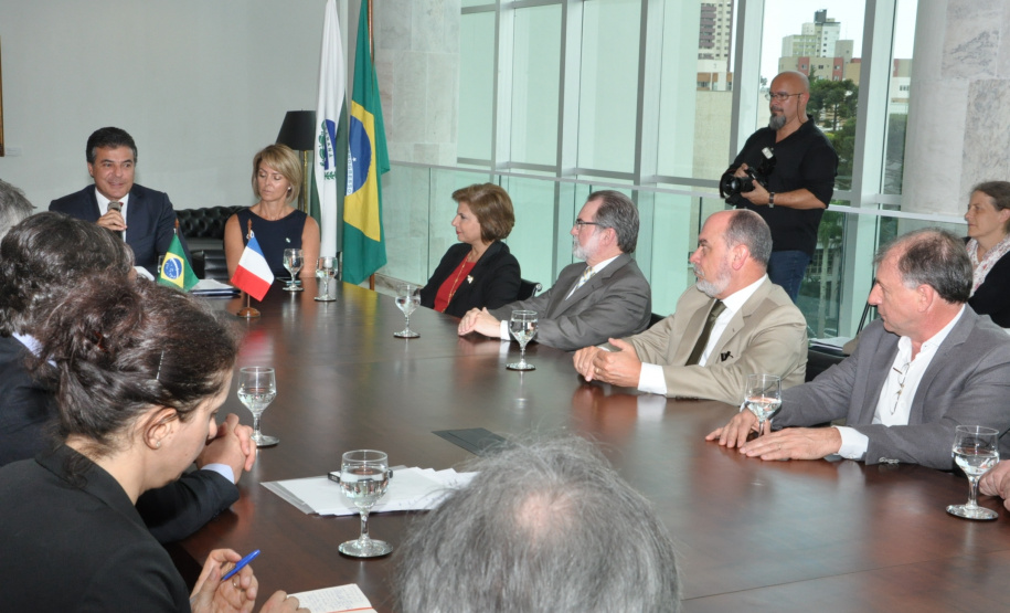 Parceria de projeto sobre resíduos sólidos entre Paraná e França pode se tornar referência nacional