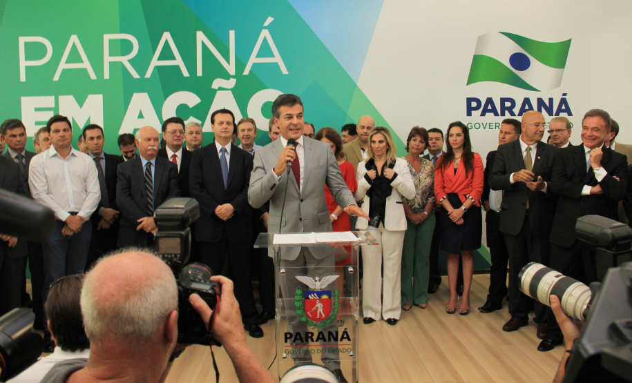 Ao lado de Kassab, Richa diz que Paraná estreita relação com governo federal