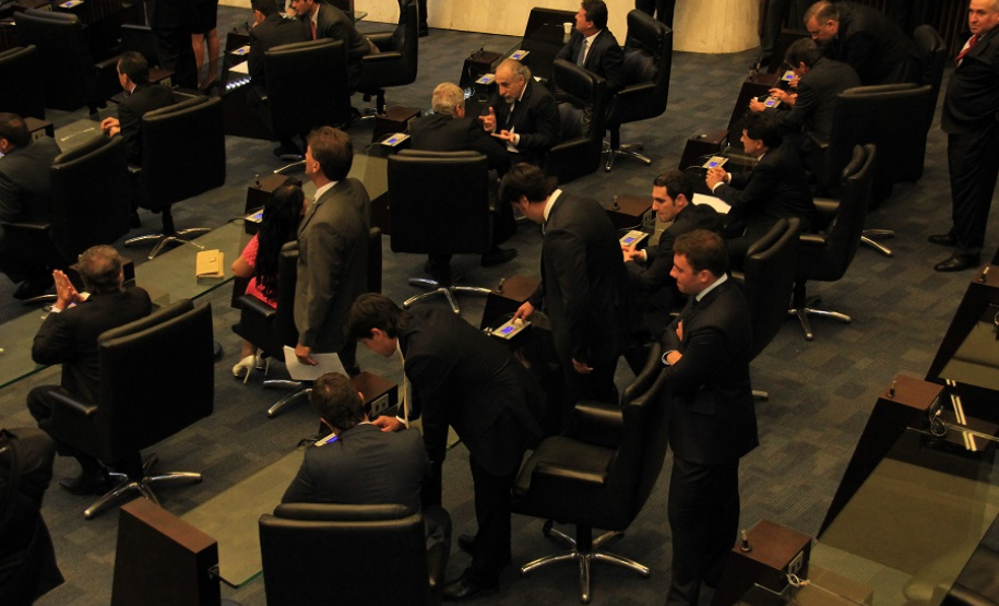 Beto Richa participa da posse dos deputados eleitos