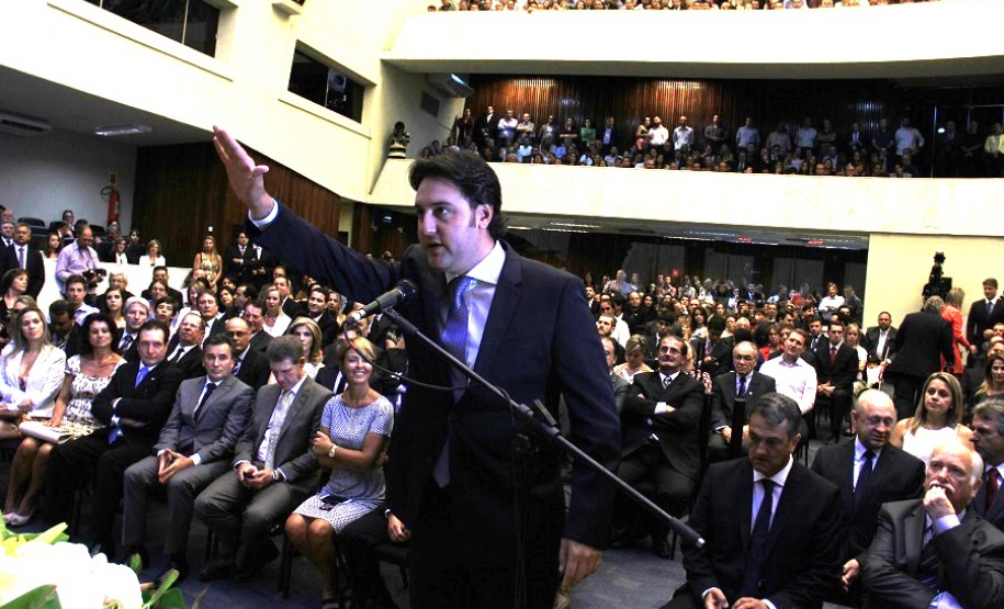 Beto Richa participa da posse dos deputados eleitos