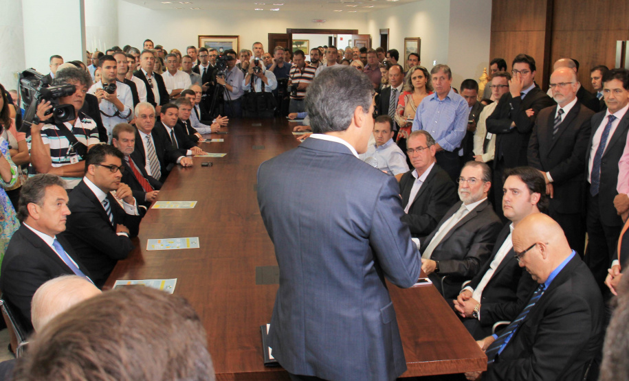 Richa libera financiamento e autoriza obras para 28 municípios paranaenses