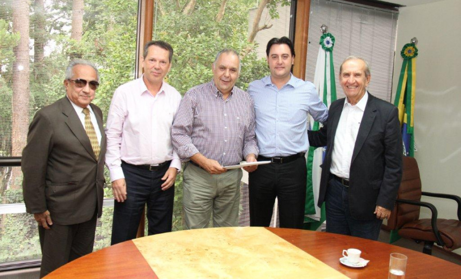 BRDE e SEDU/Paranacidade renovam parceria que beneficia municípios