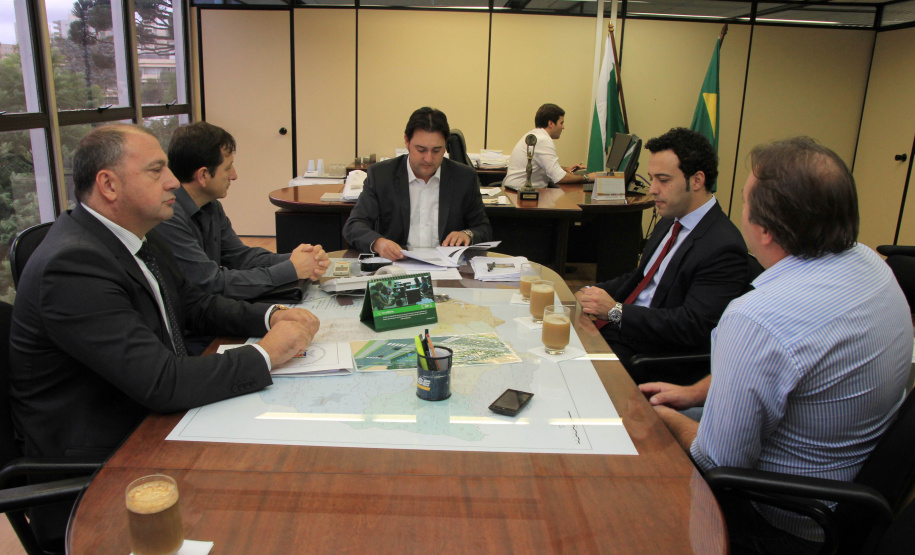 Obras em andamento e maquinários já têm a garantia do Governo do Estado de mais recursos para abril