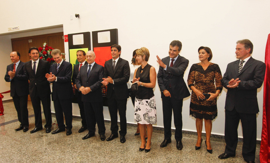 Governador inaugura Teatro Municipal de Cascavel, o maior do interior do Paraná