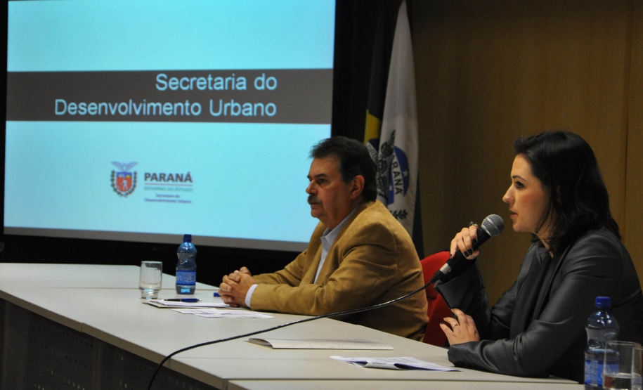 Ao falar sobre as principais atividades da Sedu e do Serviço Social Autônomo Paranacidade, Silvestri destacou a necessidade de uma parceria entre os poderes Executivo e Legislativo municipais e a Sedu