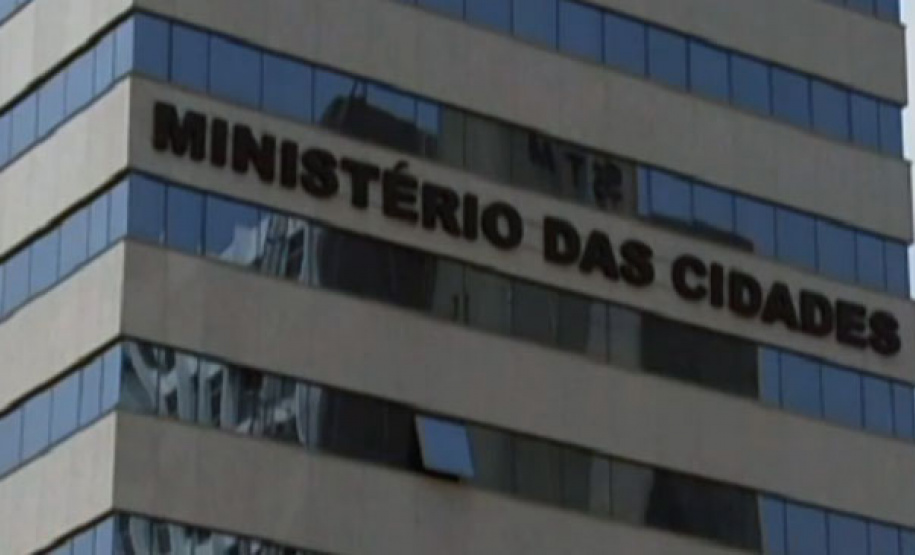Ratinho Junior busca novas melhorias ao Paraná no Ministério das Cidades