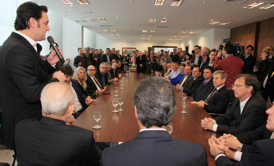 Governo do Paraná autoriza mais de R$ 51,7 milhões para investimentos em 27 municípios