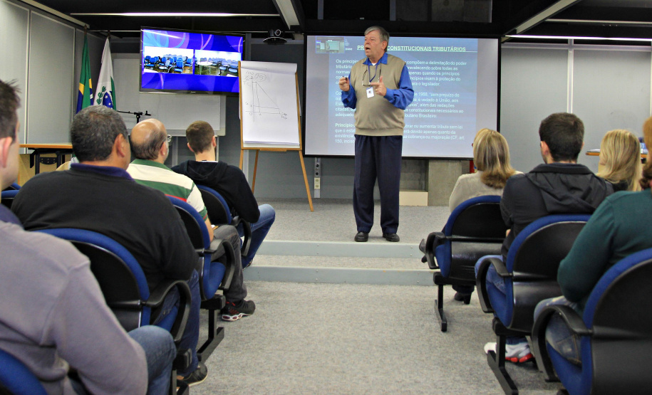 "O curso da SEDU/Paranacidade provoca mudanças na cultura de gestão tributária", diz o procurador municipal de Bocaiúva do Sul