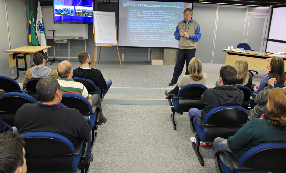 "O curso da SEDU/Paranacidade provoca mudanças na cultura de gestão tributária", diz o procurador municipal de Bocaiúva do Sul