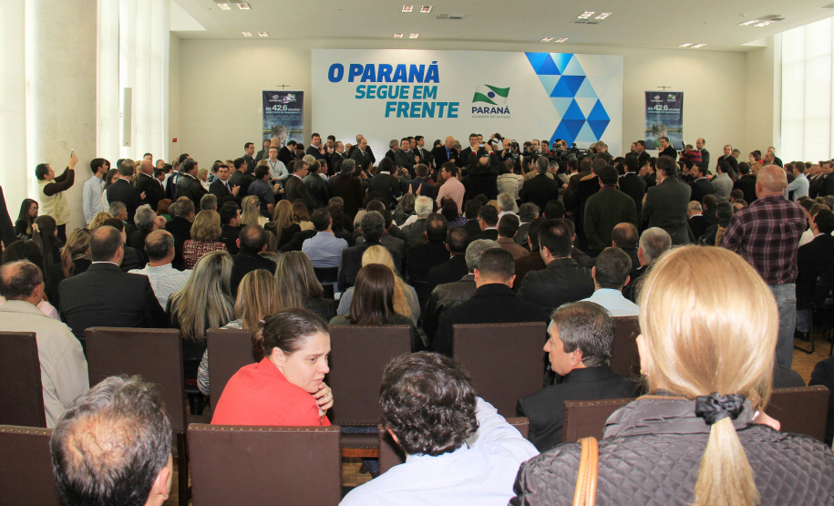 Gestão municipalista do Paraná garante R$ 120 milhões para obras, saneamento, saúde e fomenta emprego e renda nas cidades