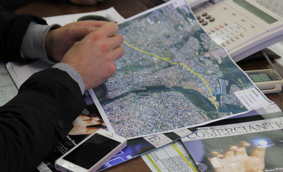 Empresários da Fazendinha e Caiuá comemoram notícia de obras na rua Raul Pompeia