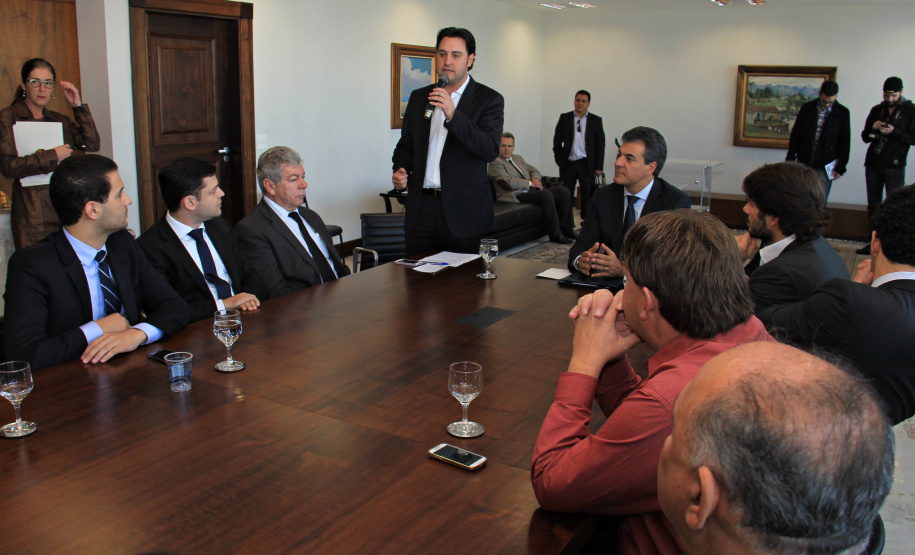 Governo libera financiamentos que geram emprego, renda e fortalecem os municípios