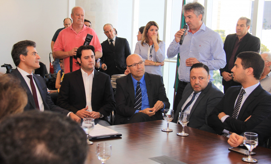 Paraná supera crise e governo autoriza, pela SEDU, mais de R$ 52 milhões para financiamentos a 35 municípios