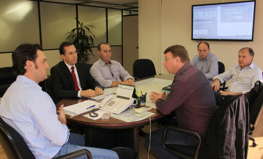 Crise do País dá início à cultura do uso da bicicleta em municípios do Paraná