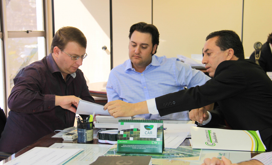 Crise do País dá início à cultura do uso da bicicleta em municípios do Paraná